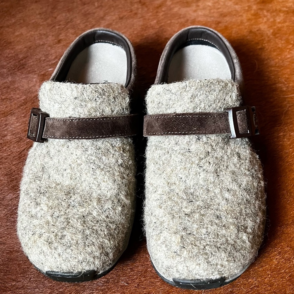 Merrell Encore Groove Wool Taupe Brown Mules